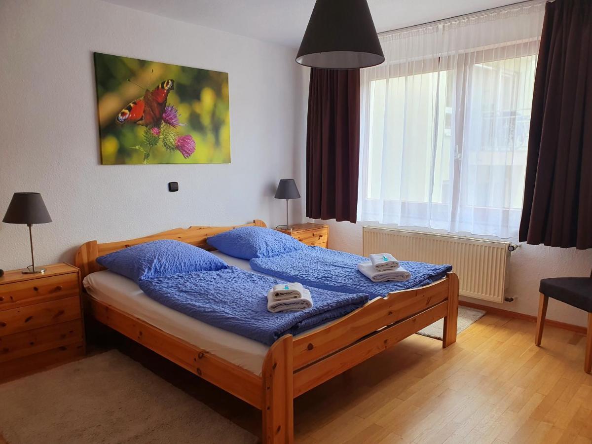 Gruener Baum Hotel Neckargerach ภายนอก รูปภาพ